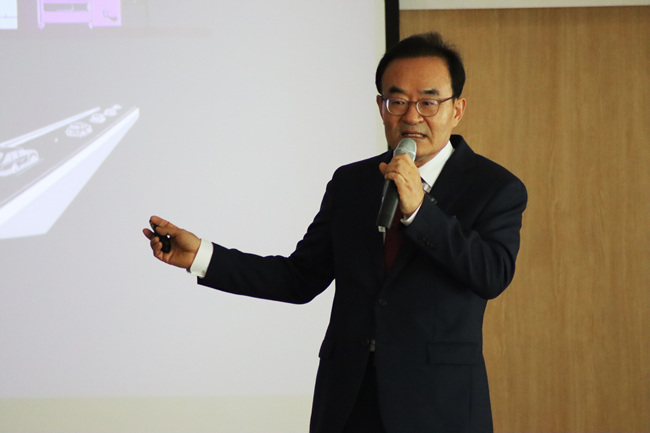 최형근 출판기념회 사인회 260303 (7).jpg