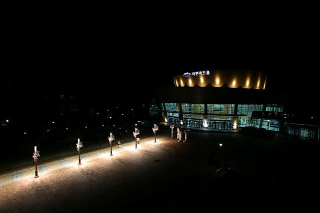 사진_이천문화재단 전경.jpg