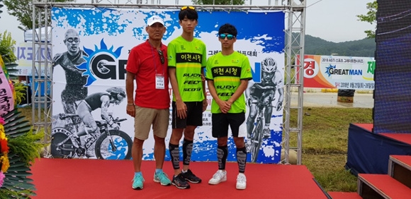 제2회 경기도지사배 전국철인3종 그레이트맨 하프대회 입상사진 4.jpg